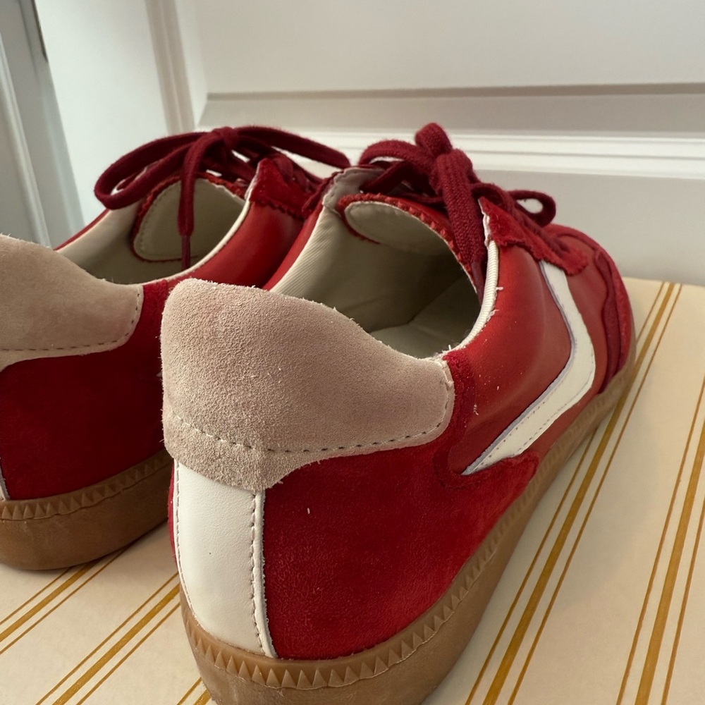 Dolce Vita Notice Sneakers | Crimson Suede | Size 8.5 - Picture 7 of 8